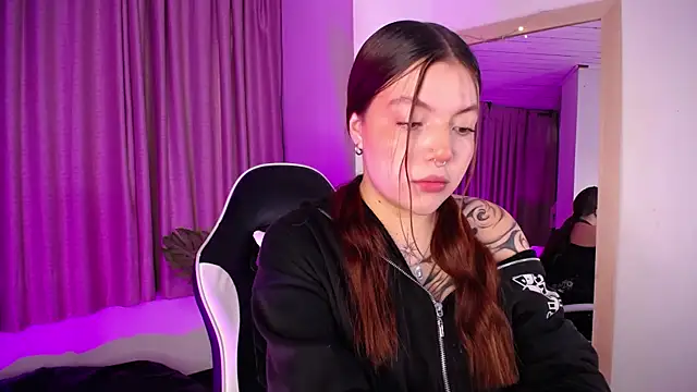 MeridaDunbroch online show from December 2, 2025, 12:32 pm