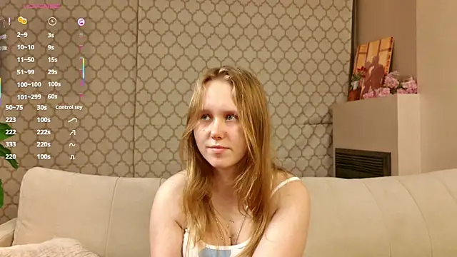 Snapshot of VoidElaris chatting on July 25, 2026, 6:27 pm VoidElaris online show from July 25, 2026, 6:27 pm
