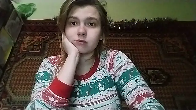 KikiBang online show from December 20, 2025, 8:43 am