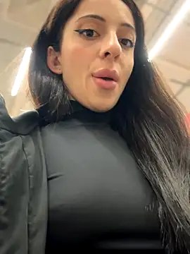 Lilitoppp online show from November 23, 2025, 9:42 am