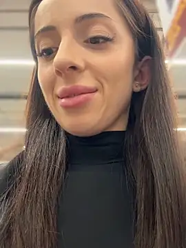 Lilitoppp online show from November 29, 2025, 11:57 am