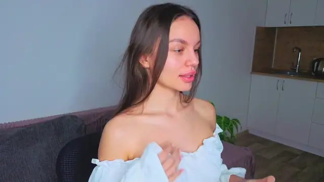 Tiffany Sweetie online show from March 30, 2026, 12:39 pm