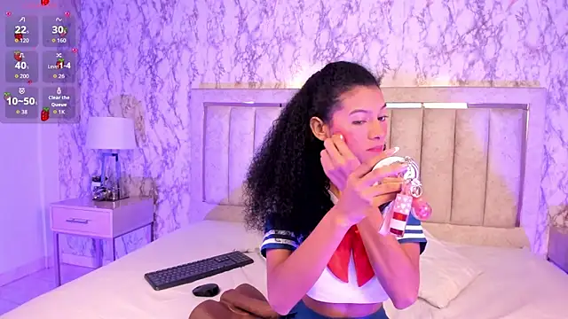 Valeskaa  online show from December 1, 2025, 12:32 pm