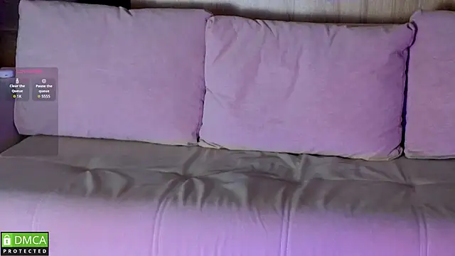 EmilieLong online show from January 6, 2026, 2:32 pm