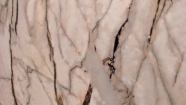 CHERRY  SWEET  online show from November 22, 2025, 11:31 am