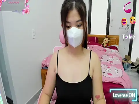 SUSU chubby online show from December 4, 2025, 10:02 am