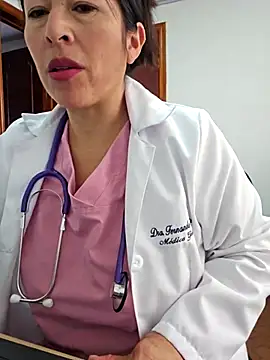 JustSamantha  online show from December 22, 2025, 2:25 pm