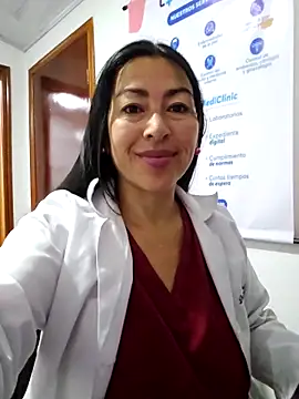 JustSamantha  online show from April 8, 2026, 11:10 am