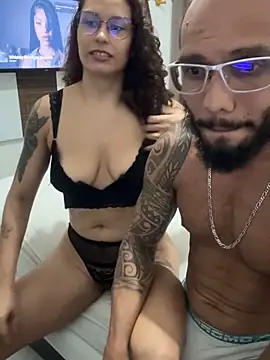 CasalBris4 online show from December 19, 2025, 12:28 am