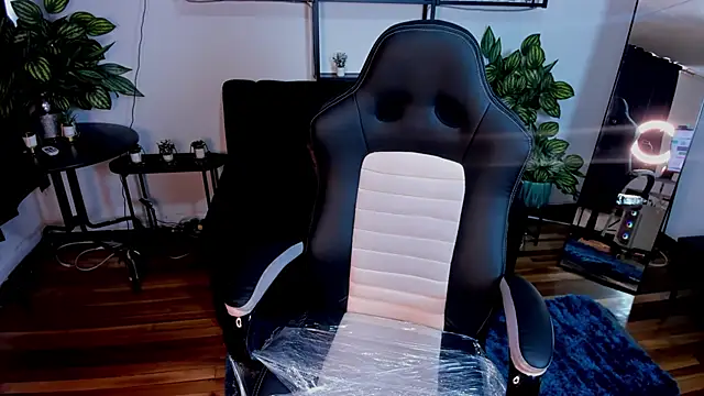 gummo  online show from February 9, 2026, 8:13 pm