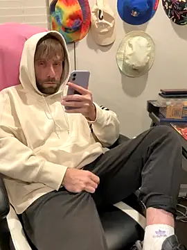 strippingmale1 online show from November 29, 2025, 4:04 am