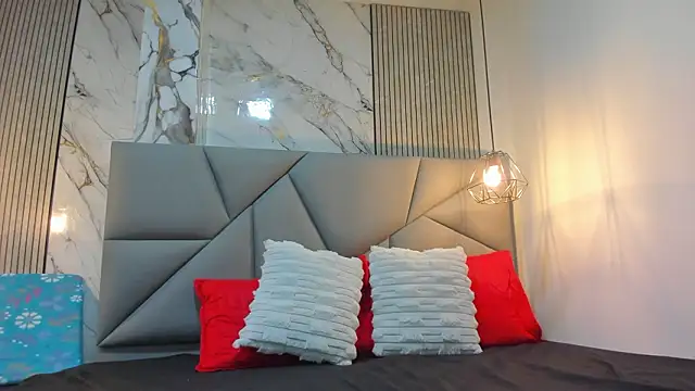 selenaflamemj online show from March 28, 2026, 6:51 pm