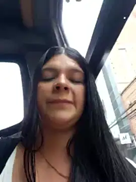 Layla-daring online show from April 19, 2026, 6:10 pm