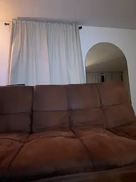 Snapshot of Little__Danni1 chatting on July 23, 2026, 5:27 am Little Danni1 online show from July 23, 2026, 5:27 am