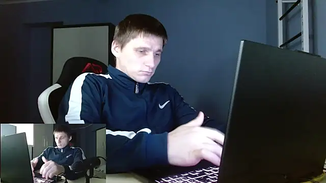 Poliglotjoe1 online show from February 13, 2026, 9:33 pm