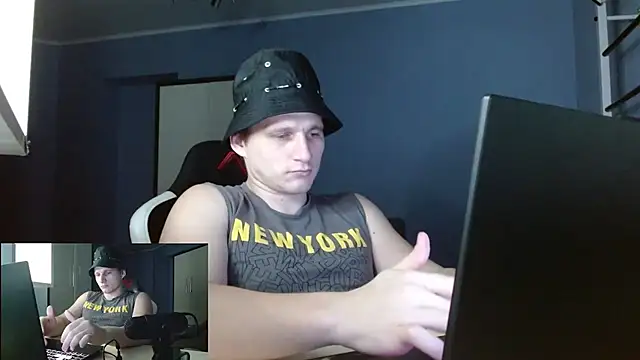 Poliglotjoe1 online show from February 16, 2026, 3:46 am