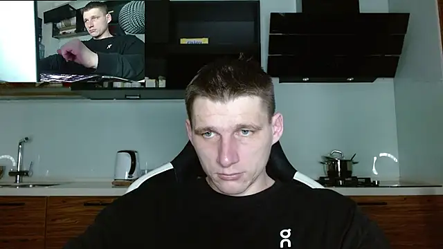 Poliglotjoe1 online show from March 1, 2026, 4:25 am