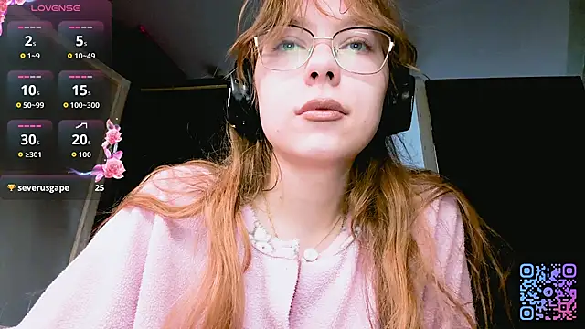 LouettaTornese online show from November 30, 2025, 7:12 am