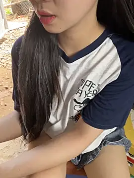 XndSeraphina online show from February 20, 2026, 4:53 am