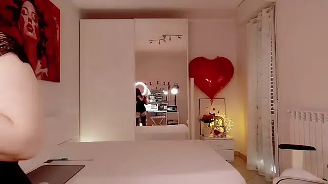 FlirtyFox  online show from February 21, 2026, 3:24 pm