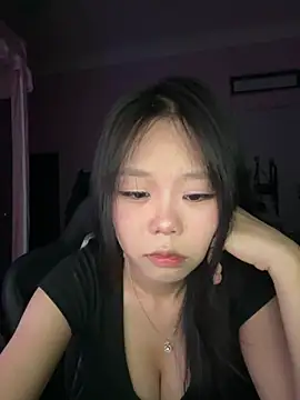 Kiee-lee online show from June 3, 2026, 6:46 pm