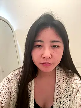 Momo168168 online show from November 23, 2025, 8:36 am