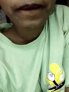 Simran 0011 online show from March 18, 2026, 3:04 pm