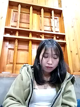 susie min online show from December 1, 2025, 12:54 pm