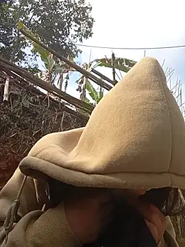 susie min online show from December 2, 2025, 3:34 am