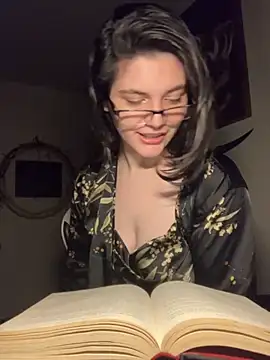 Kora Kat online show from November 25, 2025, 8:03 am