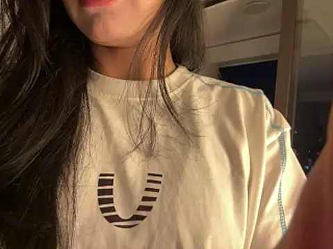 mitao xx online show from April 21, 2026, 2:45 pm