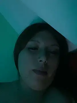 milaaagracee online show from February 4, 2026, 1:22 am