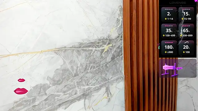 Latina candy01 online show from April 18, 2026, 8:53 pm