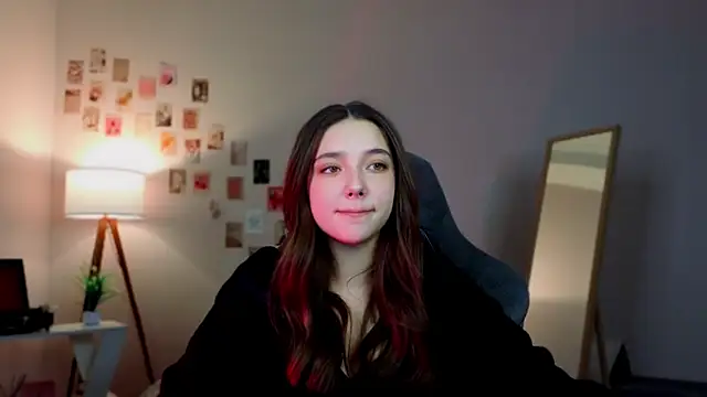 Snapshot of Vexorine chatting on January 15, 2026, 7:28 pm Vexorine online show from January 15, 2026, 7:28 pm