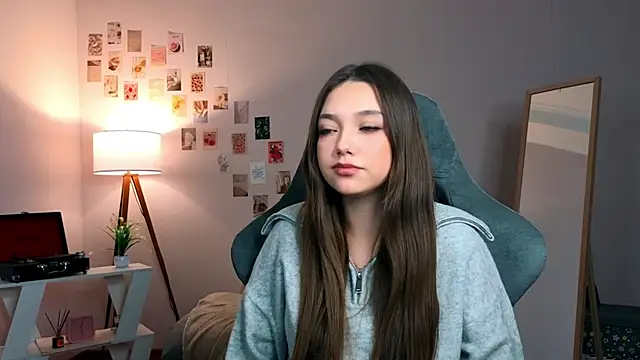 Snapshot of Vexorine chatting on February 10, 2026, 7:29 pm Vexorine online show from February 10, 2026, 7:29 pm