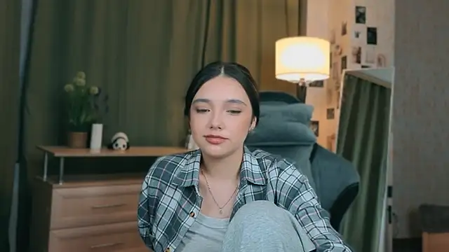 Vexorine online show from April 24, 2026, 7:27 pm