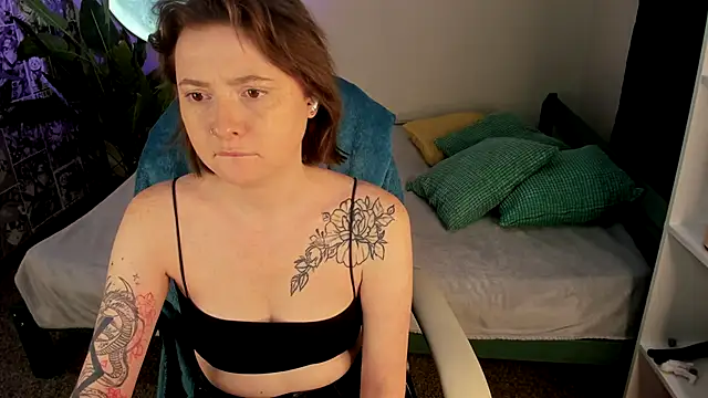 Snapshot of LaylaCookies_ chatting on December 5, 2025, 5:49 am LaylaCookies online show from December 5, 2025, 5:49 am