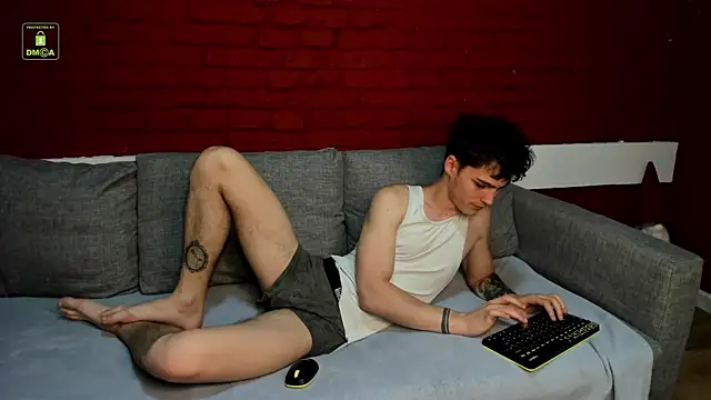 Snapshot of Adam_Porrter chatting on June 20, 2026, 4:32 pm Adam Porrter online show from June 20, 2026, 4:32 pm