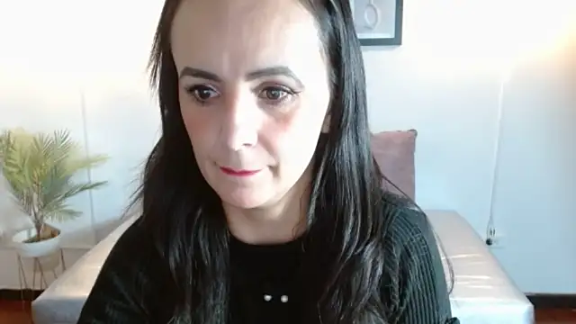 Juliana  lx online show from March 30, 2026, 3:02 pm