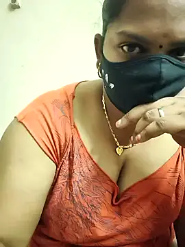 Paru Tamil Ponnu online show from December 2, 2025, 6:58 pm