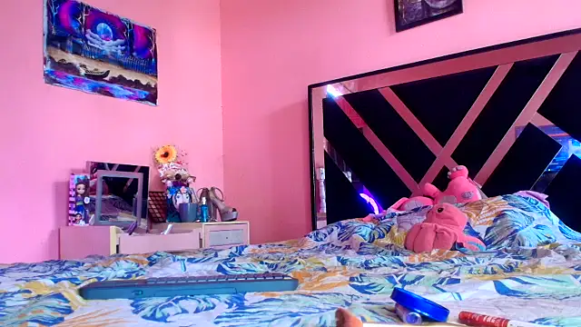 Venus2357 online show from March 28, 2026, 4:39 pm