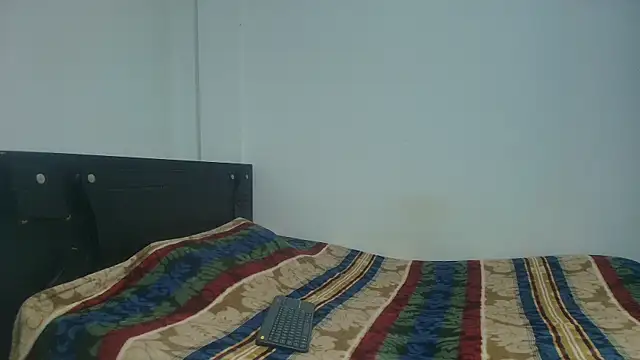 Venus2357 online show from April 3, 2026, 12:03 pm