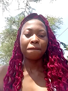 Sweethoneypot25 online show from February 6, 2026, 12:08 pm