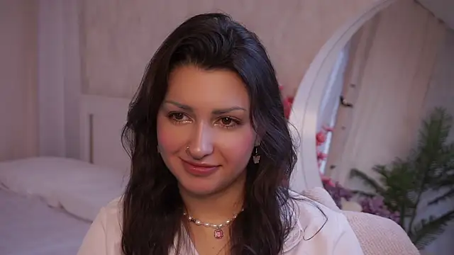 DovieMascall online show from November 24, 2025, 7:41 am