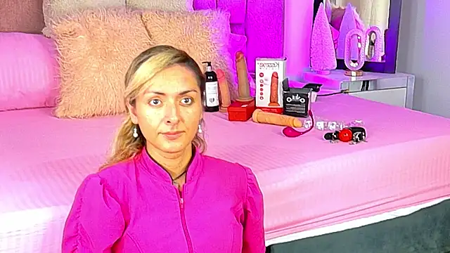 Lunitaa Diva online show from December 20, 2025, 2:24 pm