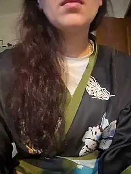 LoraVibes online show from November 22, 2025, 12:15 pm