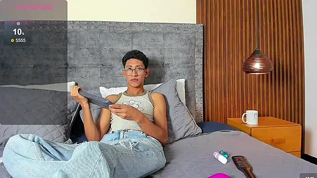 alan bless18 online show from December 4, 2025, 7:00 pm