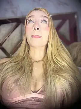 valeryfox   online show from March 9, 2026, 10:03 pm