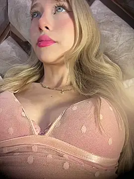 Snapshot of valeryfox__ chatting on May 28, 2026, 12:30 am valeryfox online show from May 28, 2026, 12:30 am