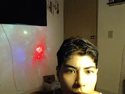 Dakotaflack online show from November 20, 2025, 11:48 pm